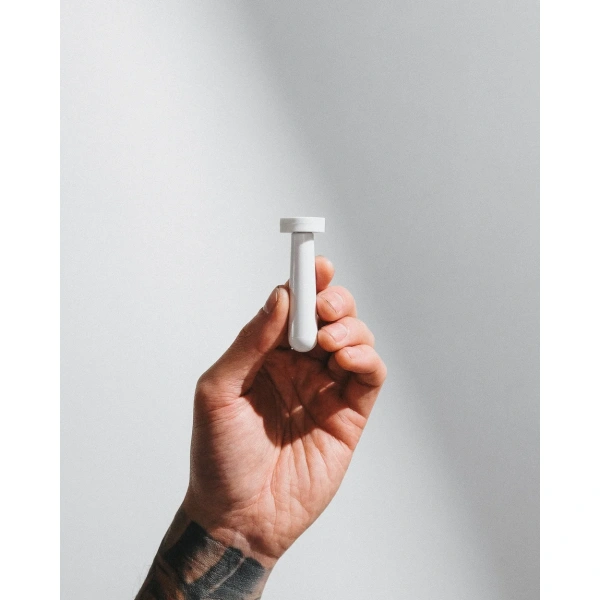 Magnetic Handle